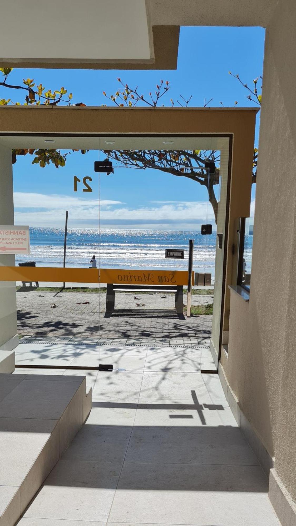 Apto Pe Na Areia Em Meia Itapema, 3 * Itapema