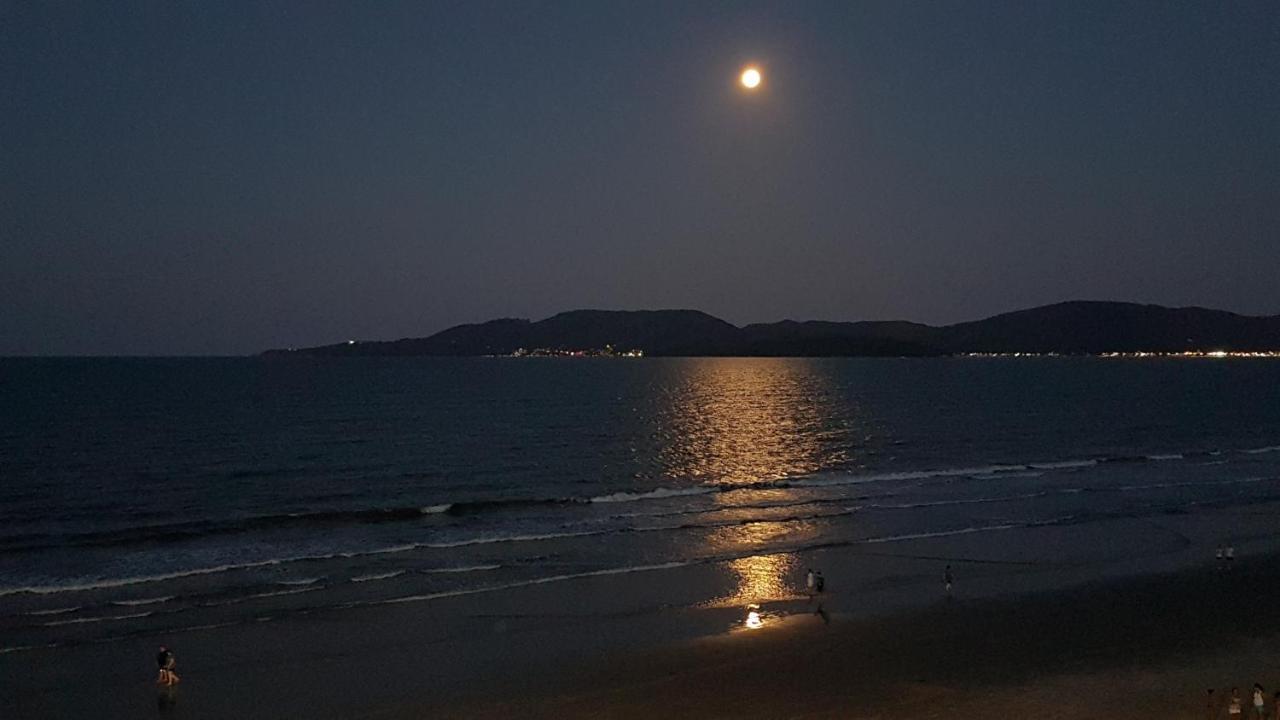 Apartment Apto Pe Na Areia Em Meia Itapema, 3